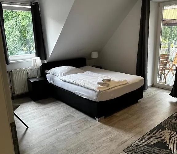 Aparthotel Pharos